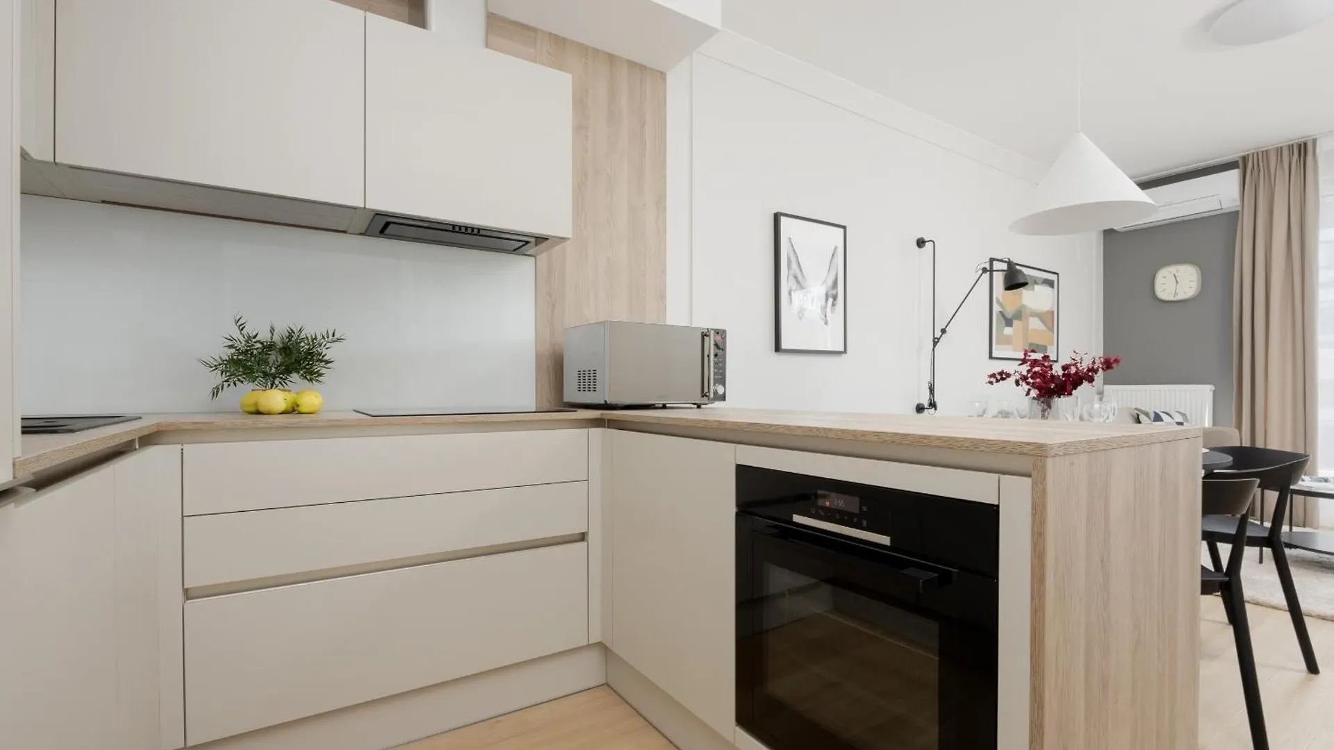 Luxurious Apartments In Warsaw With Sauna And Gym By Renters Prestige