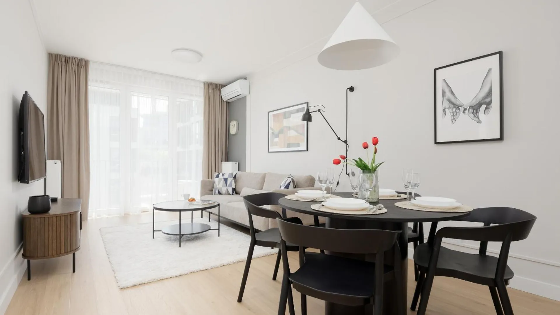 Luxurious Apartments In Warsaw With Sauna And Gym By Renters Prestige Polsko