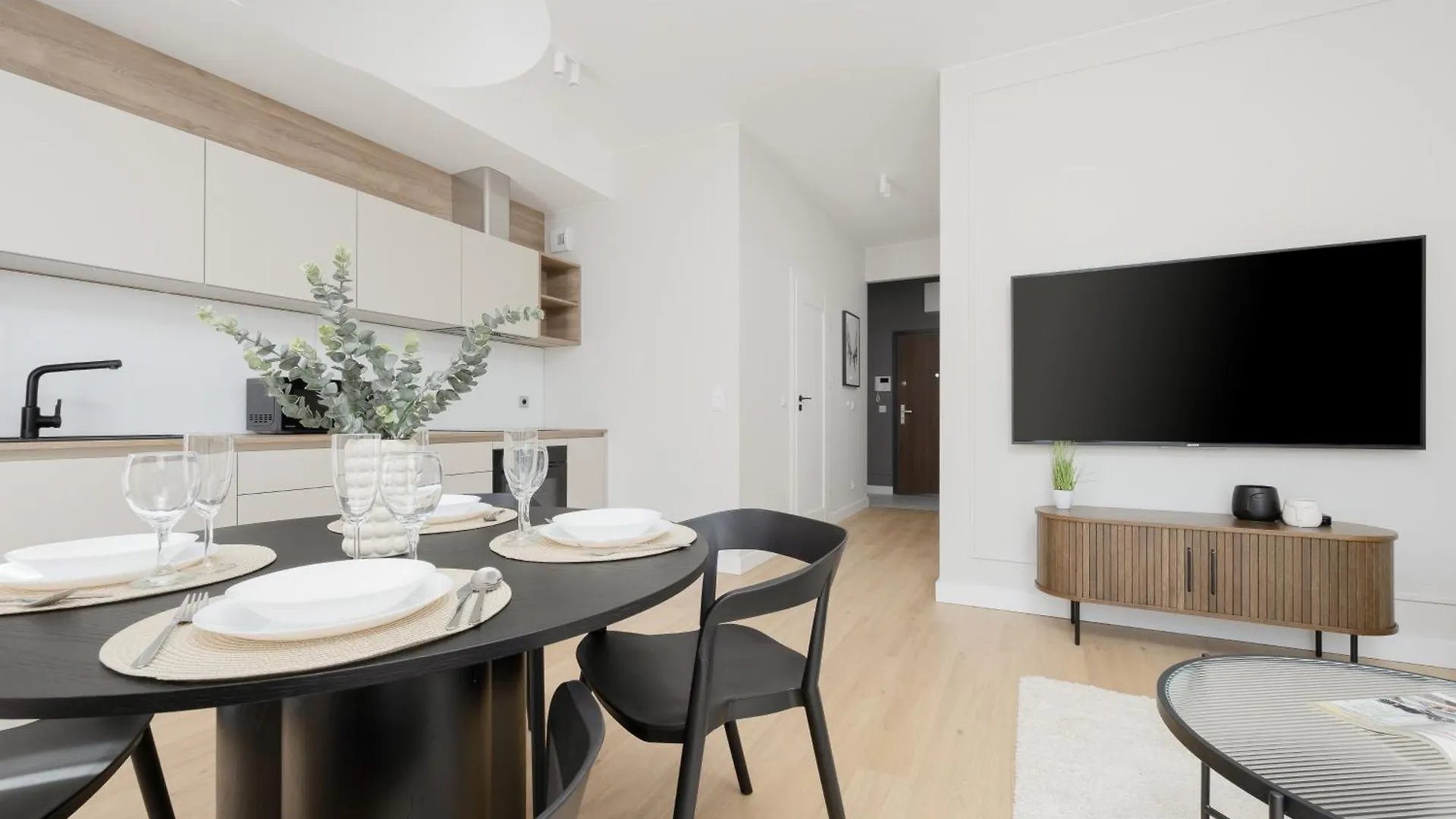 Luxurious Apartments In Warsaw With Sauna And Gym By Renters Prestige 0*,  Poland