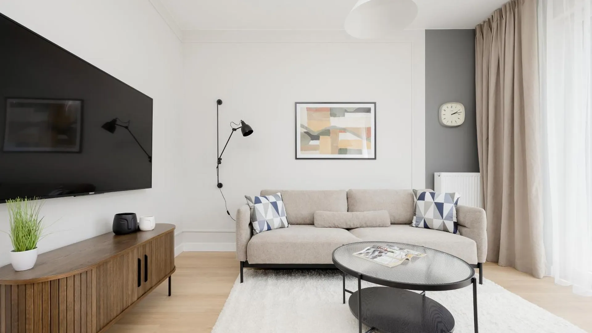 Luxurious Apartments In Warsaw With Sauna And Gym By Renters Prestige