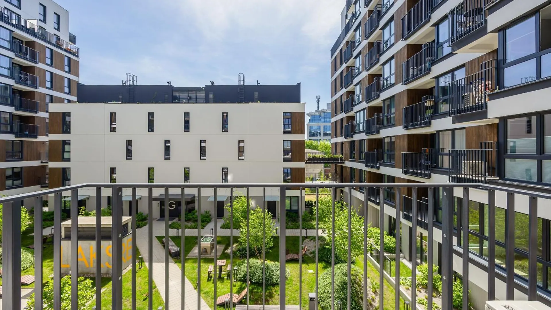 Luxurious Apartments In Warsaw With Sauna And Gym By Renters Prestige